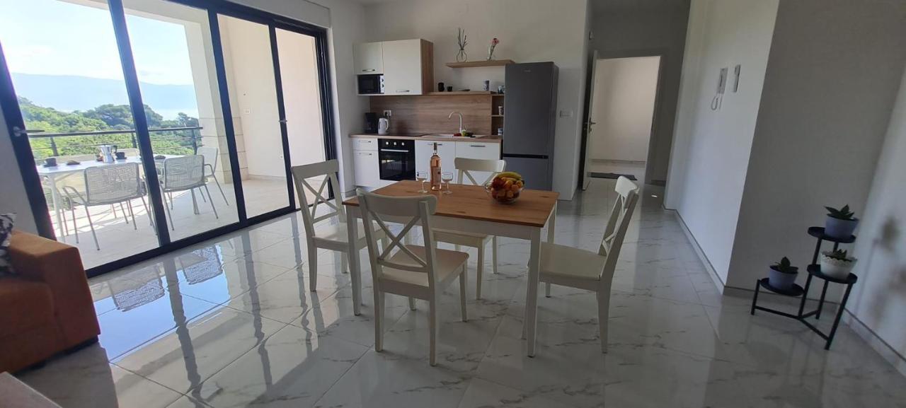 Apartmani Mariosa เวอร์บนิค ภายนอก รูปภาพ