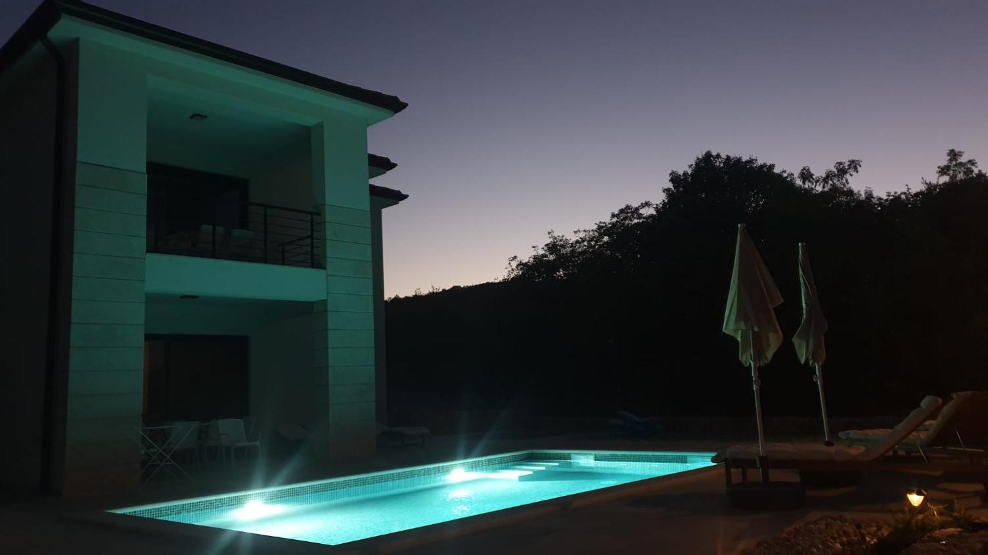 Apartmani Mariosa เวอร์บนิค ภายนอก รูปภาพ